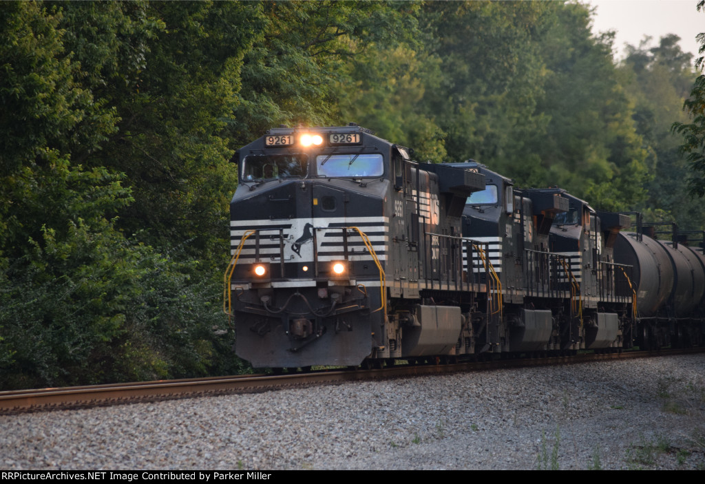 Trio of Dash-9 Thoroughbreds